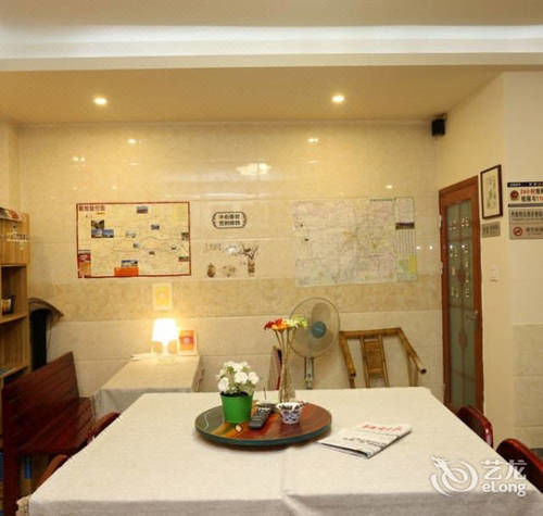 Chengdu Brocade Inn Bagian luar foto