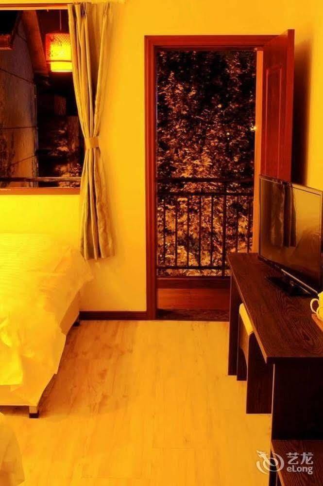 Chengdu Brocade Inn Bagian luar foto